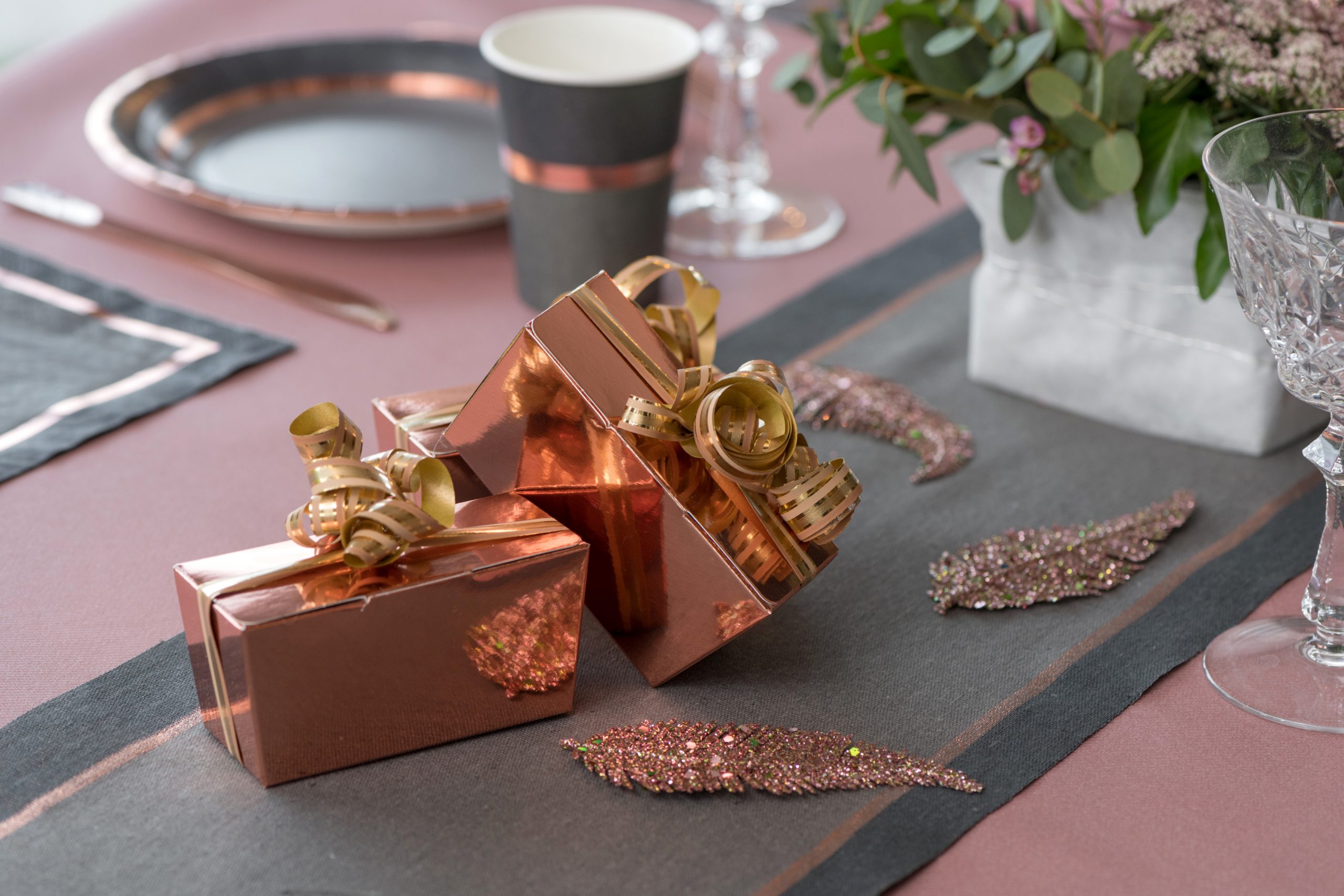 Gold, Red or Cream with gold stripe chic curling ribbon 10mm x 25 Metre roll - 7468 - Image 5