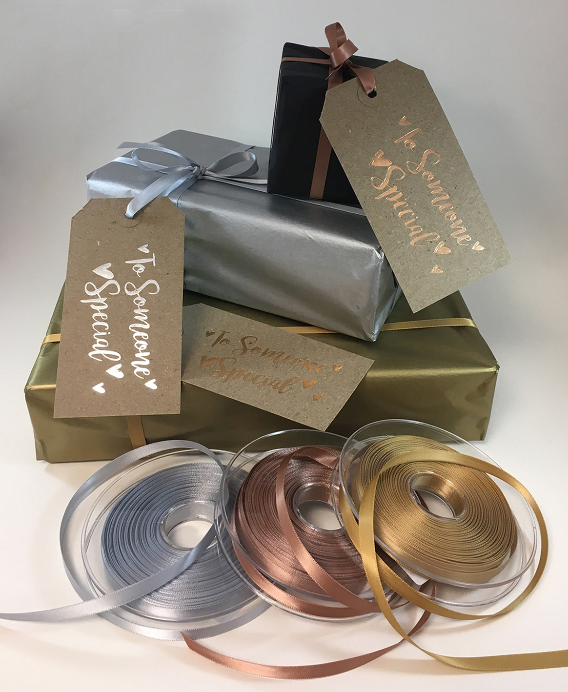 Christmas Gift Tags - hand foiled! Pack of 20 **Ribbon included* - Image 5
